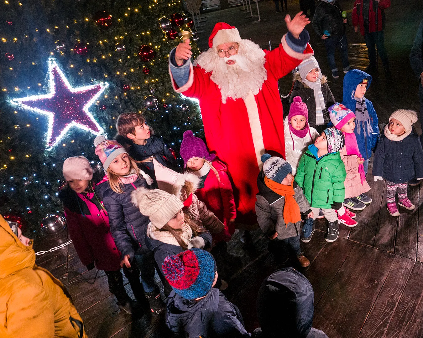 Пловдив посреща Коледа с богата програма концерти, базари и по-голям леден парк