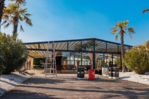 Плувен комплекс Colibri Pool And Garden