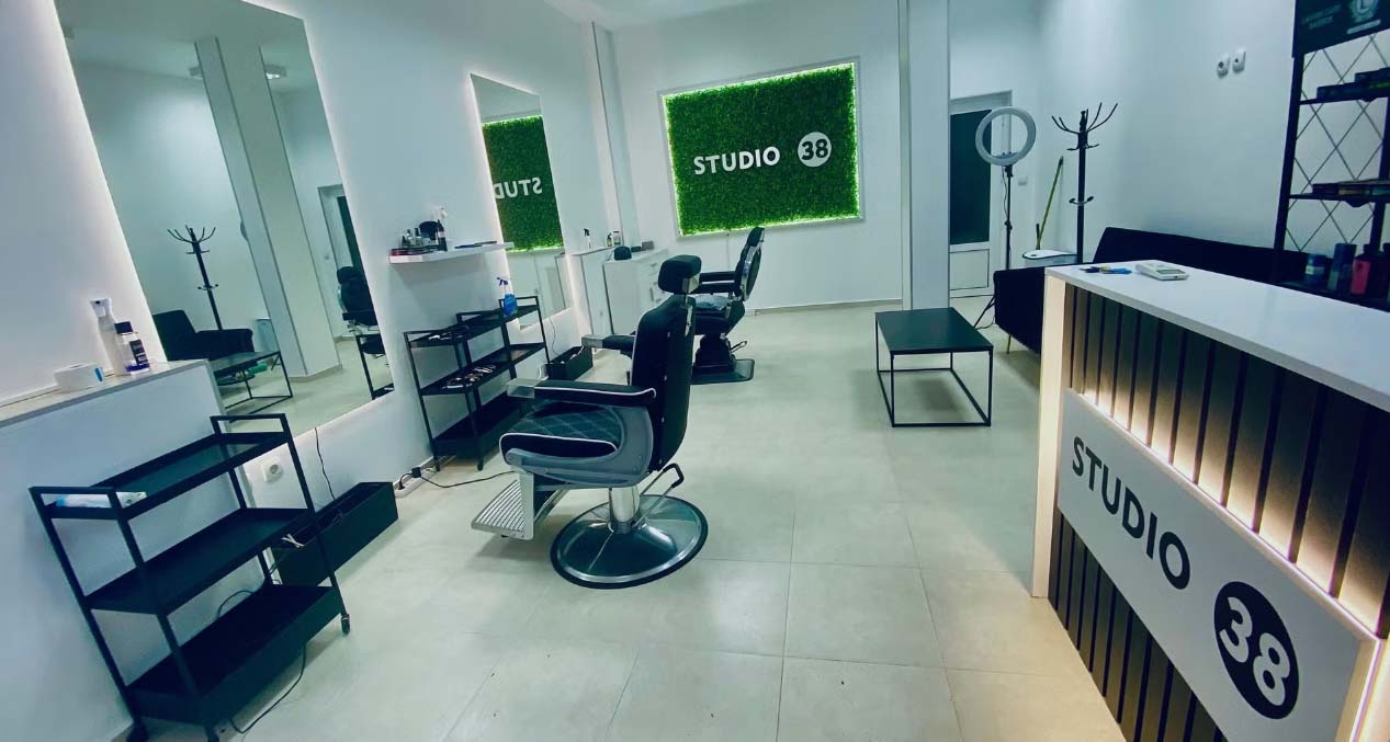 Studio 38 бръснарски салон на бул. „Марица, където визията се прави с вкус